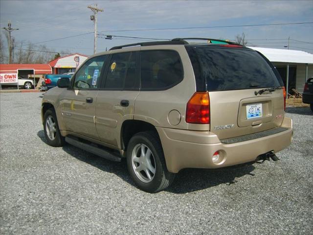 GMC Envoy 2004 photo 1