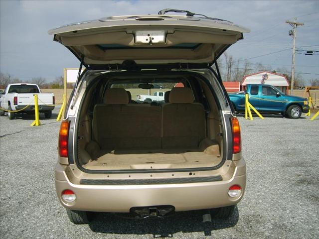 GMC Envoy 2004 photo 3