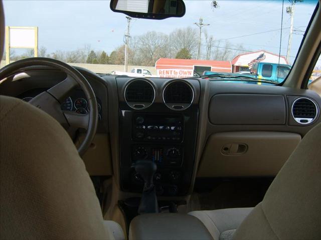 GMC Envoy 2004 photo 5