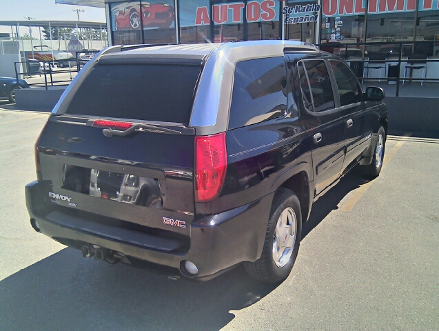 GMC Envoy 2004 photo 3