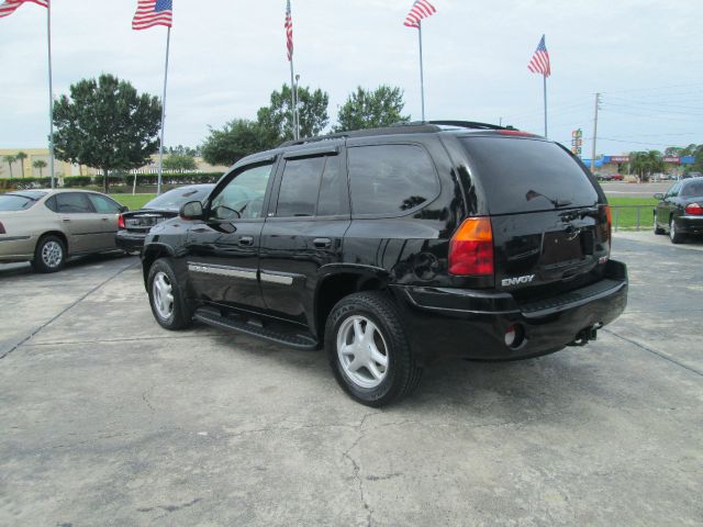 GMC Envoy 2004 photo 6