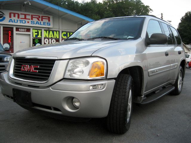 GMC Envoy 2004 photo 3