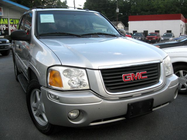 GMC Envoy 2004 photo 4