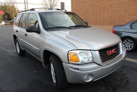 GMC Envoy 2004 photo 3