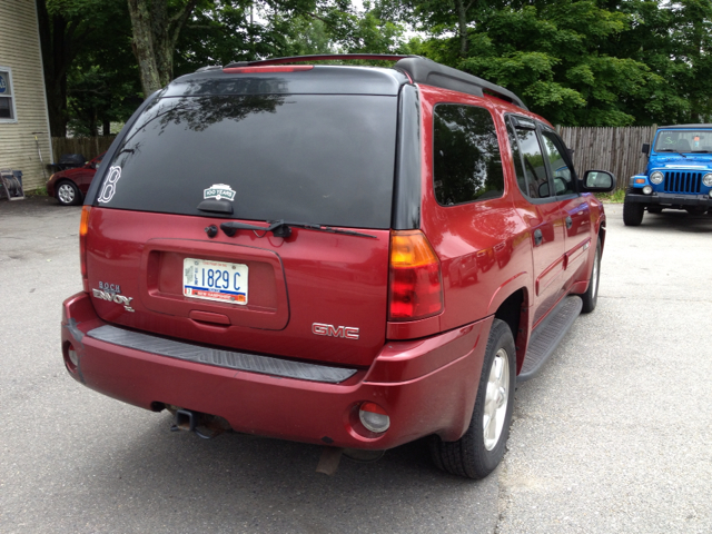 GMC Envoy 2005 photo 1