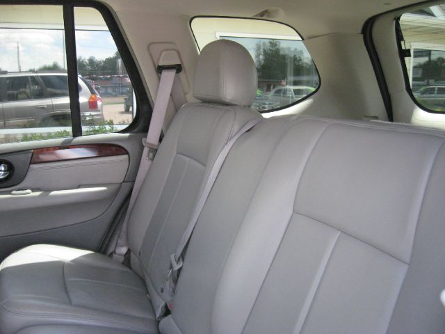 GMC Envoy 2005 photo 3