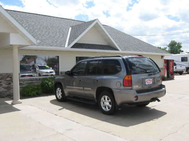 GMC Envoy 2005 photo 8