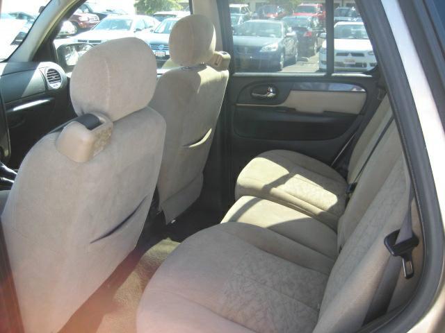 GMC Envoy 2005 photo 4