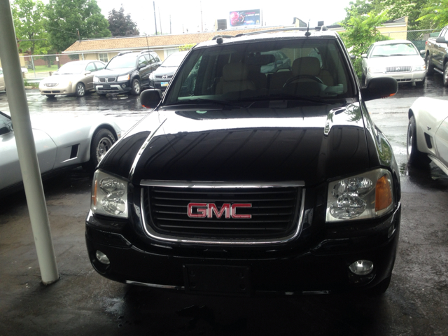 GMC Envoy 2005 photo 1