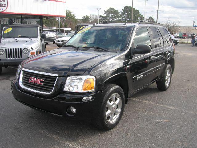 GMC Envoy 2005 photo 1