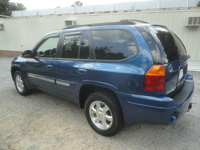 GMC Envoy 2005 photo 4