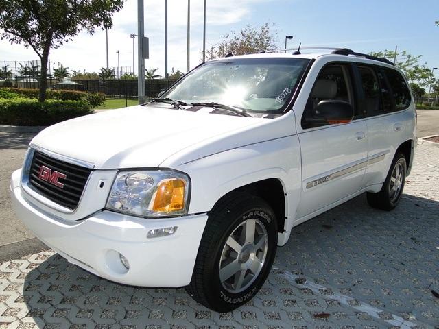 GMC Envoy 2005 photo 1