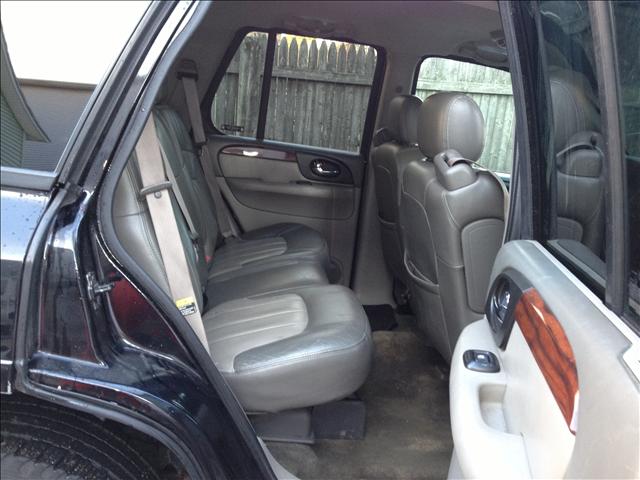 GMC Envoy 2005 photo 5