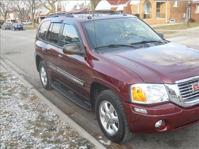 GMC Envoy 2005 photo 2