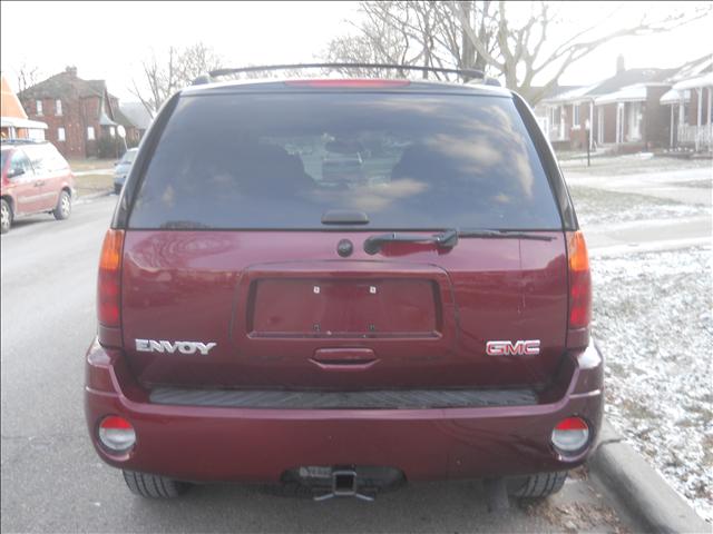 GMC Envoy 2005 photo 3