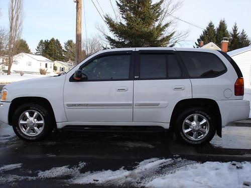 GMC Envoy 2005 photo 1