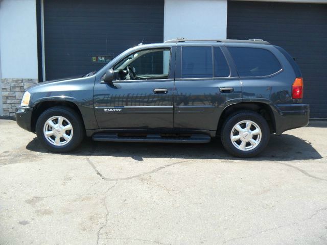 GMC Envoy 2005 photo 3