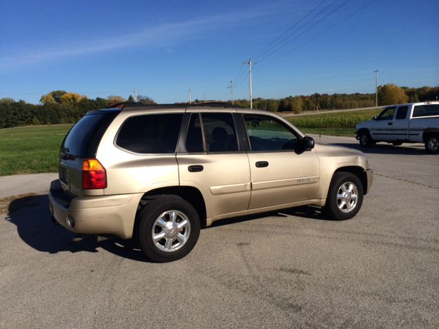 GMC Envoy 2005 photo 3