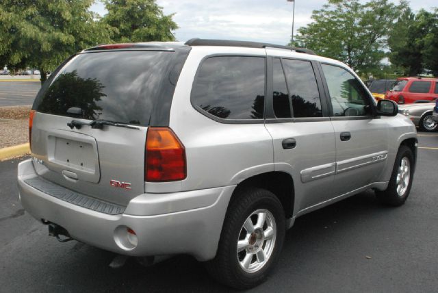 GMC Envoy 4x4 Crew Cab LE SUV