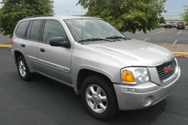 GMC Envoy 2005 photo 4