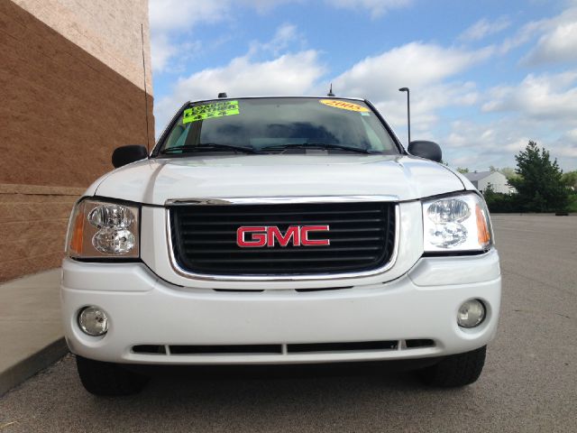 GMC Envoy 2005 photo 4