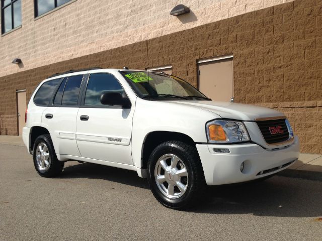 GMC Envoy 2005 photo 7