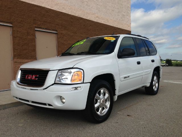 GMC Envoy 2005 photo 8