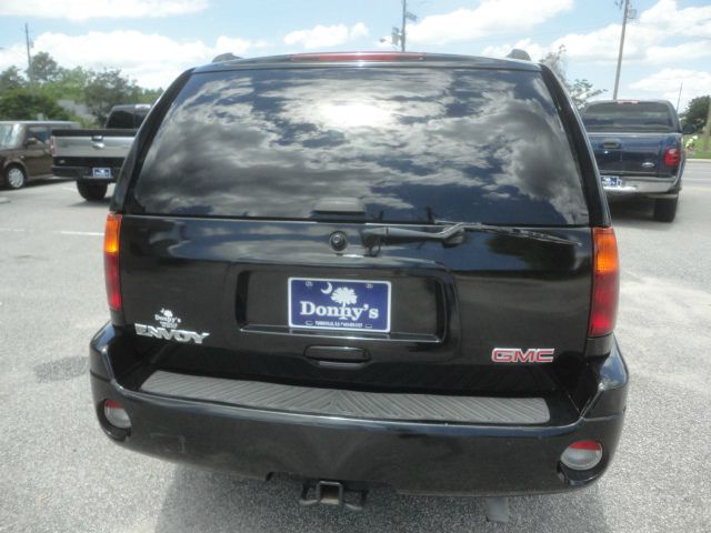 GMC Envoy 2005 photo 5