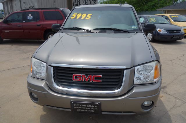 GMC Envoy 2005 photo 1