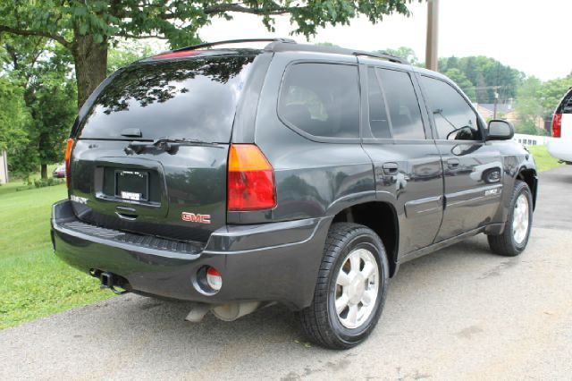 GMC Envoy 2005 photo 1