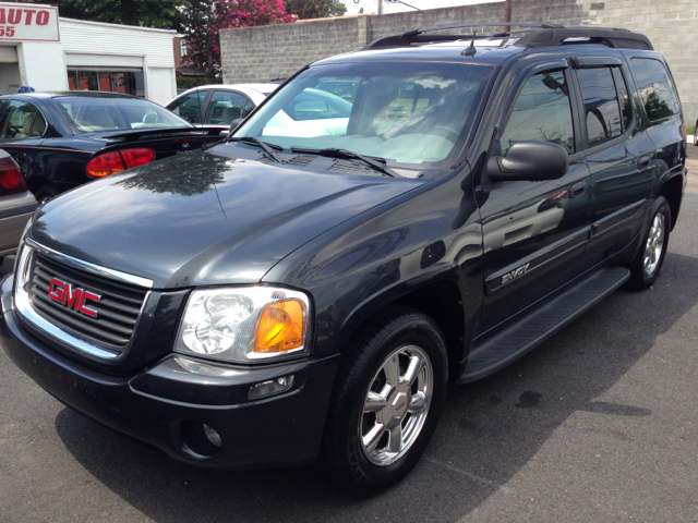 GMC Envoy 2005 photo 1