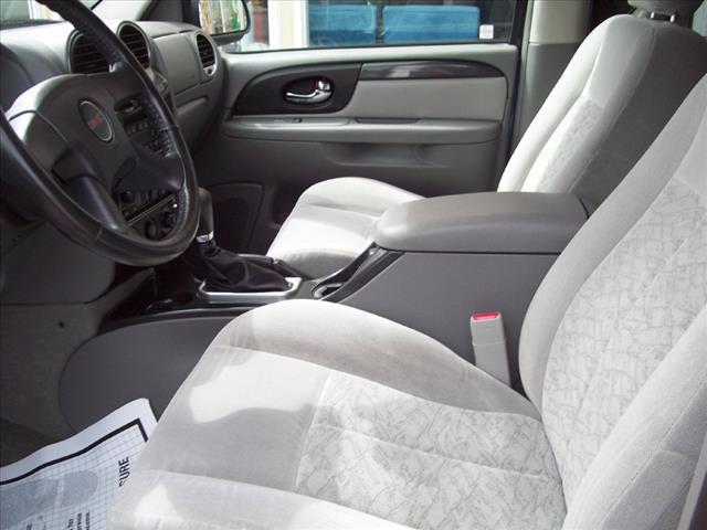 GMC Envoy 2006 photo 1