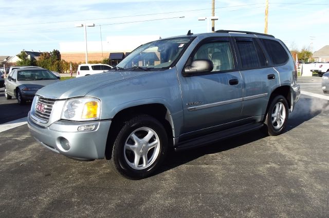 GMC Envoy 2006 photo 1