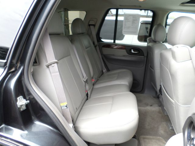 GMC Envoy 2006 photo 10