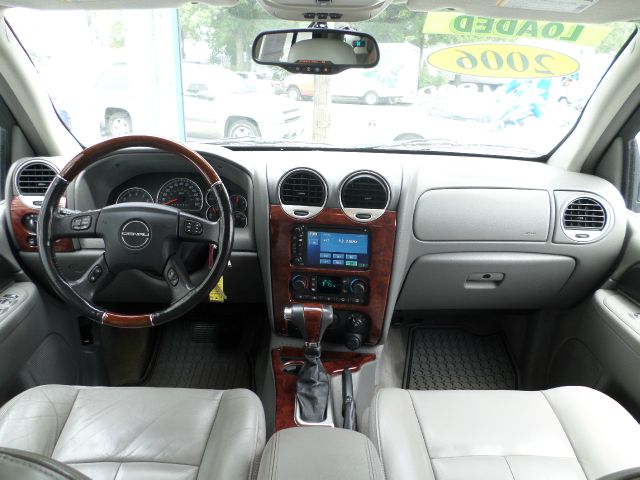 GMC Envoy 2006 photo 15