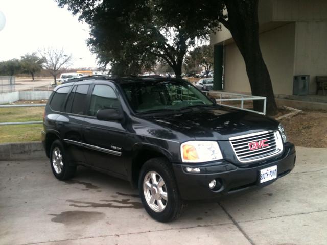 GMC Envoy 2006 photo 2