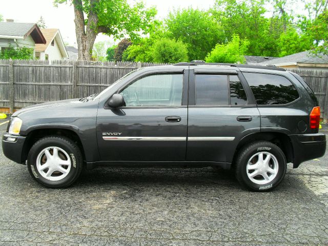 GMC Envoy 4x4 Crew Cab LE SUV