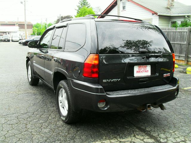 GMC Envoy 2006 photo 4