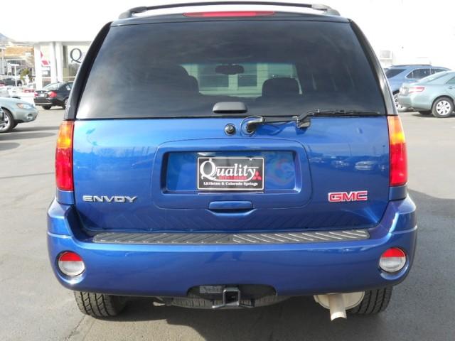 GMC Envoy 2006 photo 1