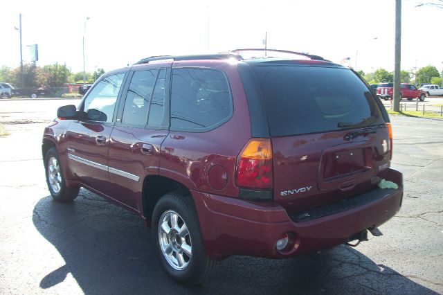 GMC Envoy Wagon SE SUV