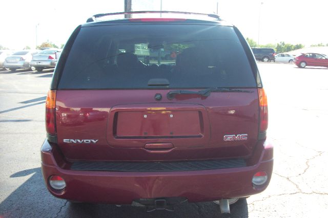 GMC Envoy 2006 photo 1