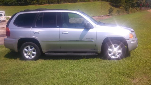 GMC Envoy 2006 photo 4