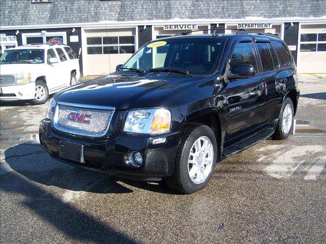 GMC Envoy 2006 photo 1