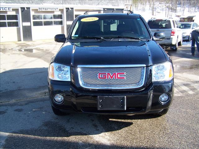 GMC Envoy 2006 photo 2