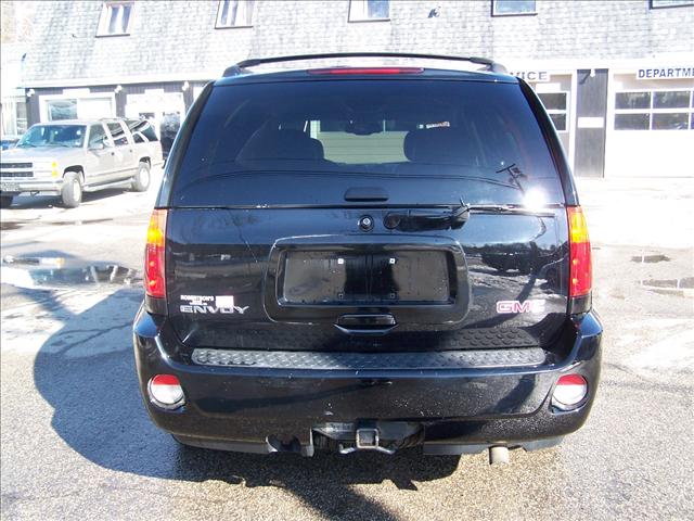 GMC Envoy 2006 photo 3