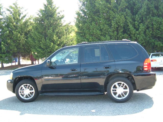 GMC Envoy 2006 photo 7