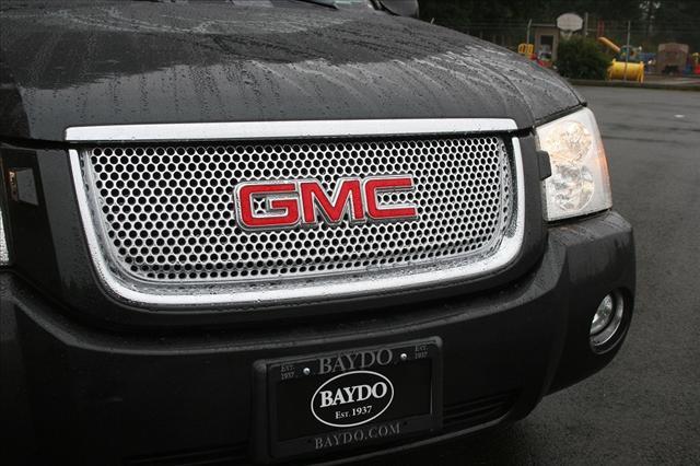 GMC Envoy 2006 photo 5