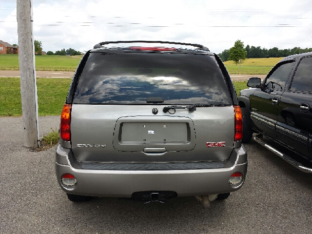 GMC Envoy 2006 photo 5