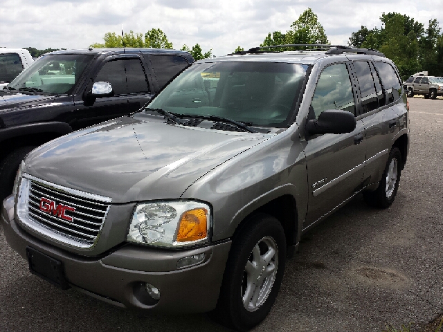 GMC Envoy 2006 photo 9