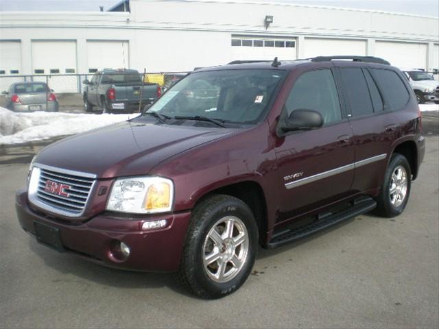 GMC Envoy 2006 photo 2